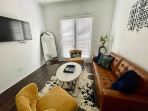 Chic Urban Living Minutes from I-45 and I-610 #A